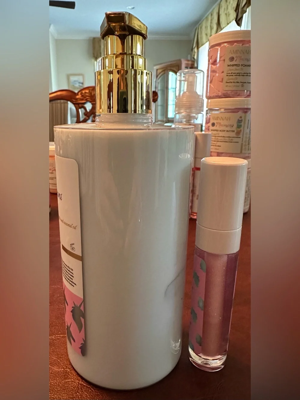 AMINNAH “Unicorn Dreams” Set/2 Body Lotion 8oz & Lip Gloss NEW - Picture 2 of 3